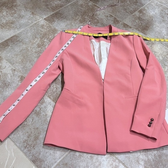 NWT Zara Collarless Hook Closure Long Sleeve Pink Blazer Jacket Size Small - Picture 7 of 10